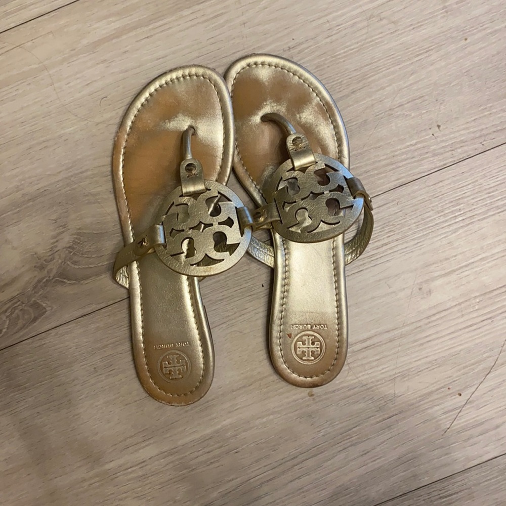 Gold tory Burch